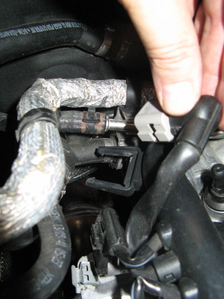 B8 A4 DIY Catalytic Converter Removal & HFC or Test Pipe Install